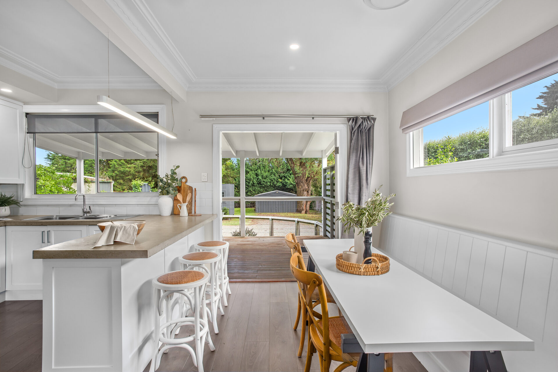 Country property styling 14